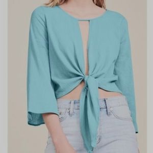 NWT Malia Tie Front Top